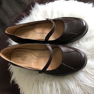 (New) Strictly Comfort Magnolia Brown Shoes 👞